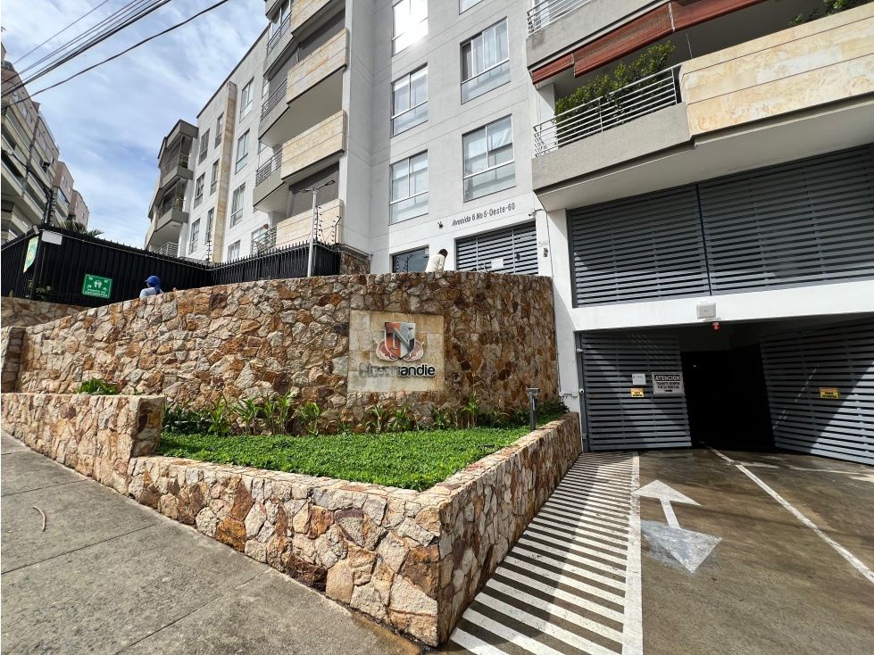 Apartamento en venta Valle Del Cauca Cali Normandía 140 m2 Habitaciones 4 Baños 3 Garajes 2 Precio $720000000