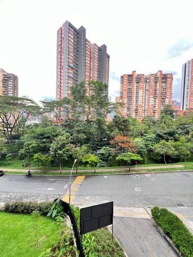 Apartamento en arriendo Antioquia Sabaneta Holanda 55 m2 Habitaciones 2 Baños 2 Garajes 1 Precio $2500000