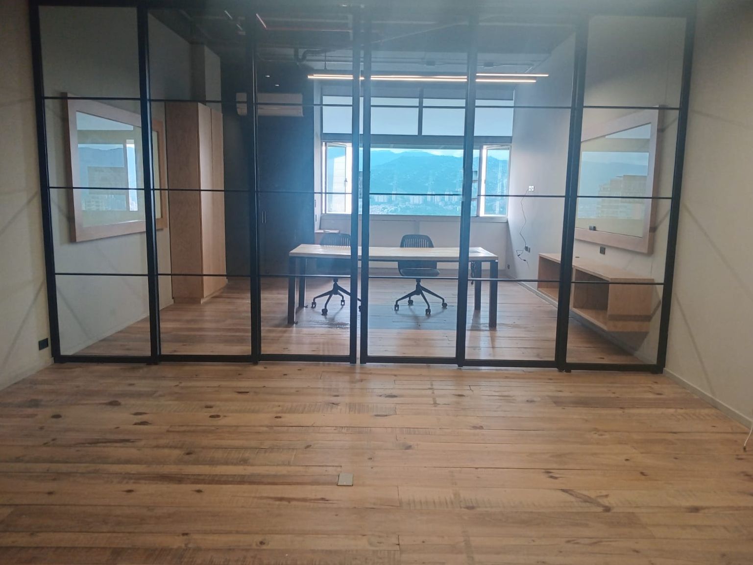 Oficina en arriendo Antioquia Medellín Las Lomas No1 63 m2 Habitaciones 0 Baños 1 Garajes 2 Precio $6000000