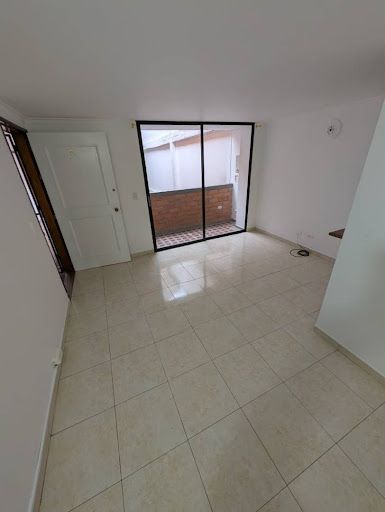 Apartamento en arriendo Antioquia Medellín Los Conquistadores 65 m2 Habitaciones 2 Baños 2 Garajes 1 Precio $2800000