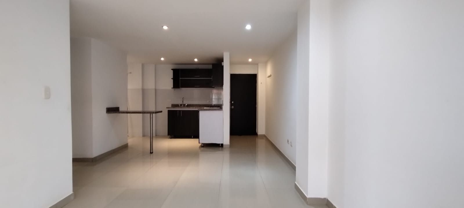 Apartamento en arriendo Cundinamarca Cajicá Santa Cruz 73 m2 Habitaciones 3 Baños 2 Garajes 0 Precio $1390000