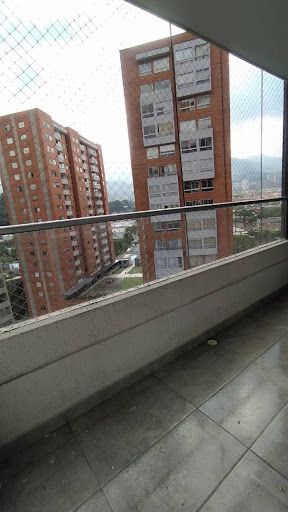 Apartamento en arriendo Antioquia Sabaneta Holanda 87 m2 Habitaciones 3 Baños 2 Garajes 1 Precio $3500000
