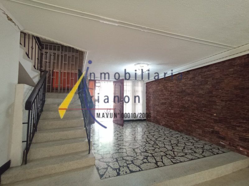 Casa en arriendo Antioquia Medellín Estadio 280 m2 Habitaciones 6 Baños 4 Garajes 0 Precio $7000000