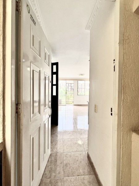 Apartamento en arriendo Valle Del Cauca Cali Lili 67 m2 Habitaciones 3 Baños 2 Garajes 1 Precio $1420000