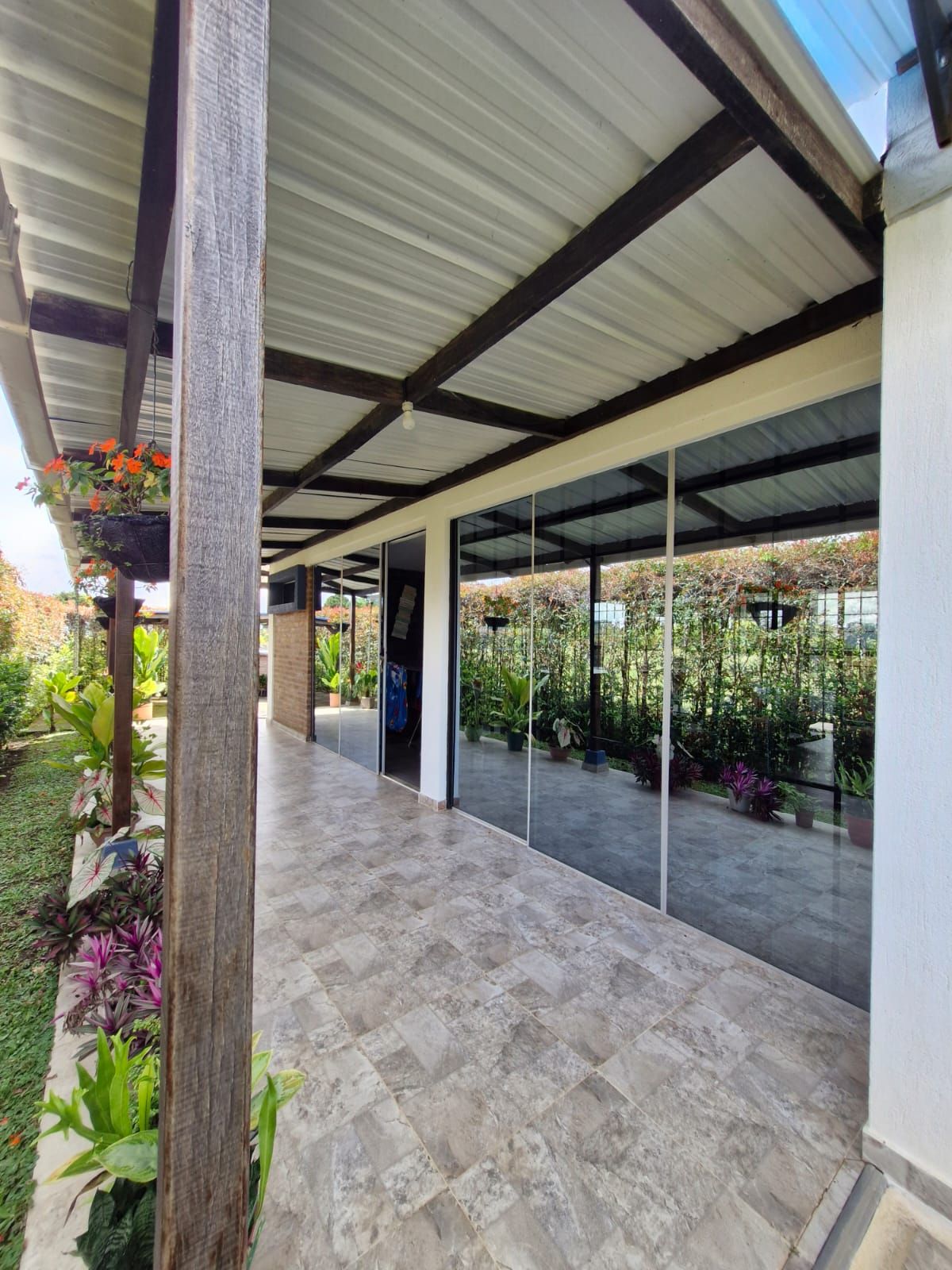 Finca en venta Valle Del Cauca Calima Calima 600 m2 Habitaciones 3 Baños 3 Garajes 4 Precio $750000000