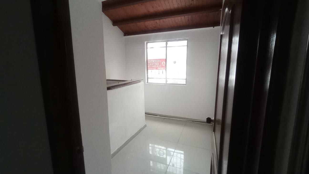 Apartamento en arriendo Santander Piedecuesta Bosques De Aranjuez 70 m2 Habitaciones 2 Baños 1 Garajes 0 Precio $1100000