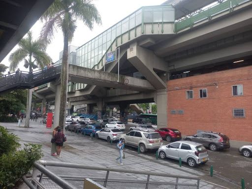 Local en arriendo Antioquia Medellín Parque J Emilio Valderrama 17 m2 Habitaciones 0 Baños 0 Garajes 0 Precio $4923500