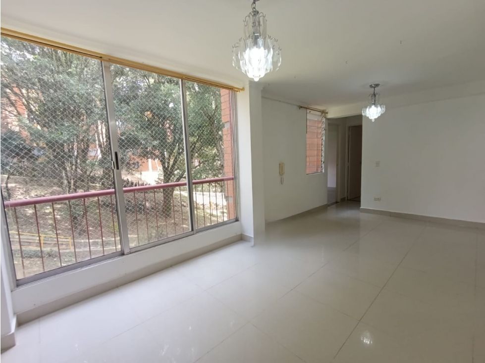 Apartamento en arriendo Antioquia Medellín Urbanizacion Bravancia 50 m2 Habitaciones 2 Baños 1 Garajes 1 Precio $1600000