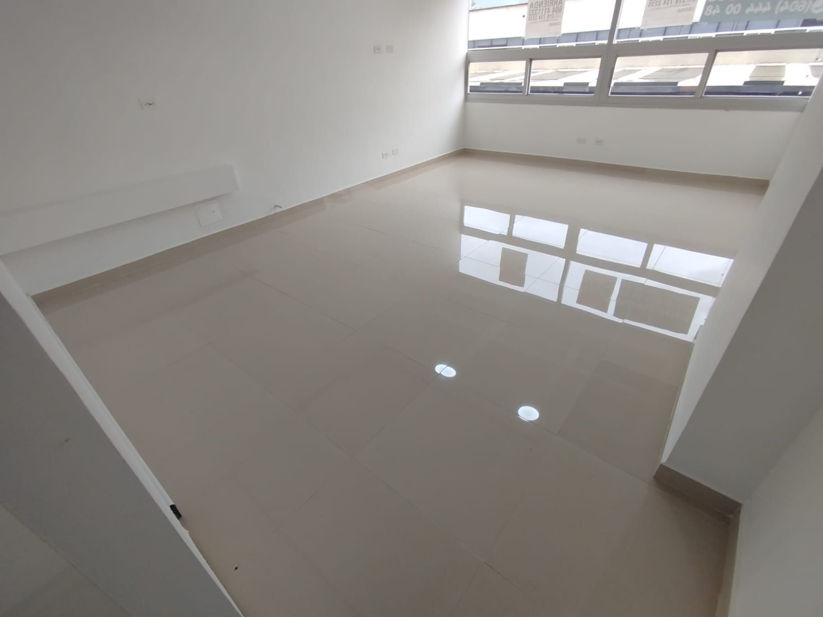 Oficina en arriendo Antioquia Rionegro El Porvenir 30 m2 Habitaciones 0 Baños 0 Garajes 0 Precio $2300000