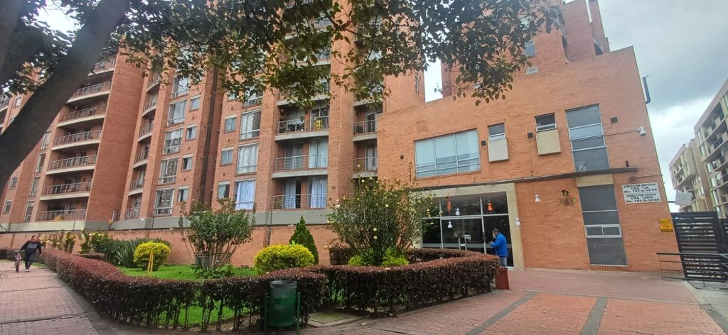 Apartamento en venta Cundinamarca Bogotá El Plan 72 m2 Habitaciones 3 Baños 2 Garajes 1 Precio $490000000