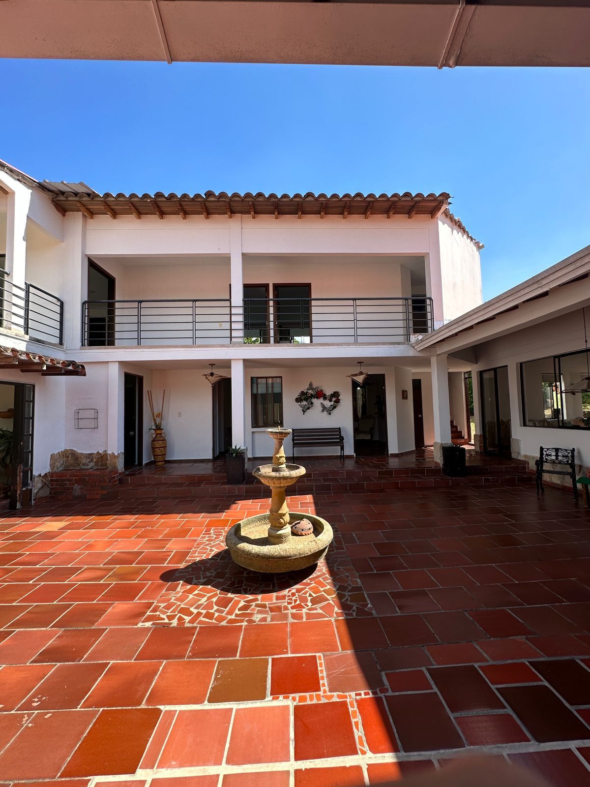 Casa en venta Santander Piedecuesta El Refugio 500 m2 Habitaciones 8 Baños 6 Garajes 3 Precio $1480000000