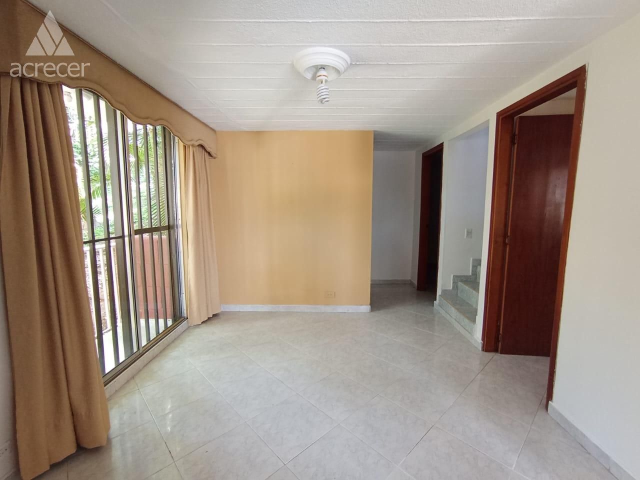 Casa en arriendo Antioquia Bello Ciudad Niquia 215 m2 Habitaciones 5 Baños 3 Garajes 1 Precio $2300000