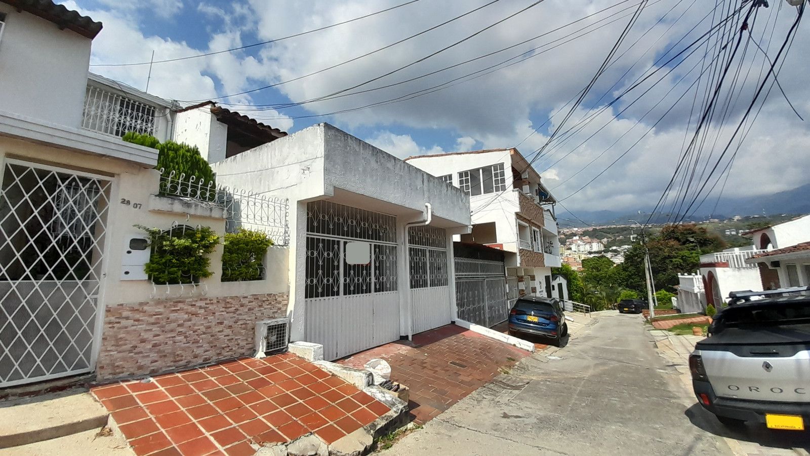 Casa en venta Santander Floridablanca Molinos Altos 260 m2 Habitaciones 4 Baños 3 Garajes 2 Precio $430000000
