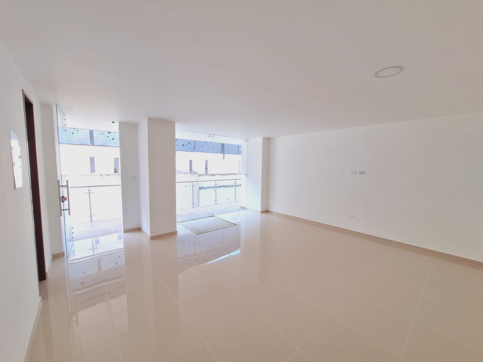 Oficina en venta Santander Bucaramanga Granada 53 m2 Habitaciones 0 Baños 1 Garajes 0 Precio $267000000