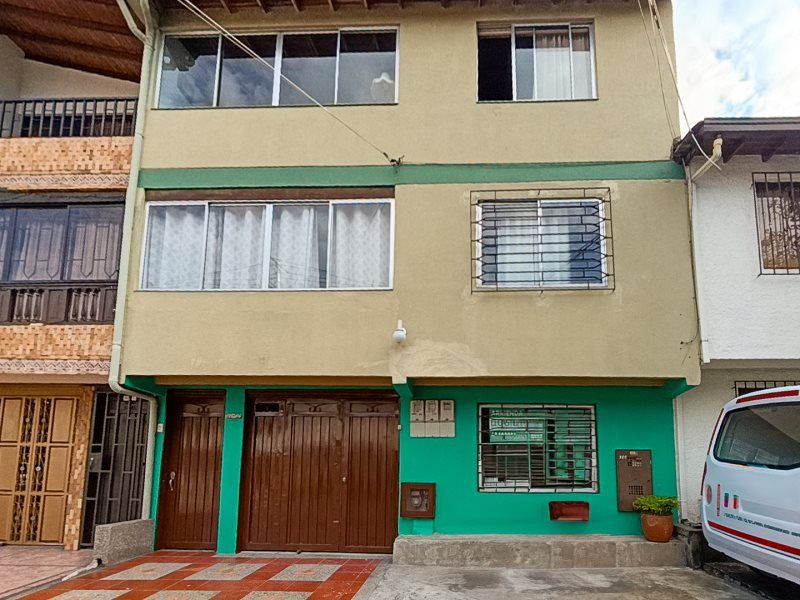 Casa en arriendo Antioquia Medellín La Gloria 60 m2 Habitaciones 2 Baños 1 Garajes 1 Precio $2200000