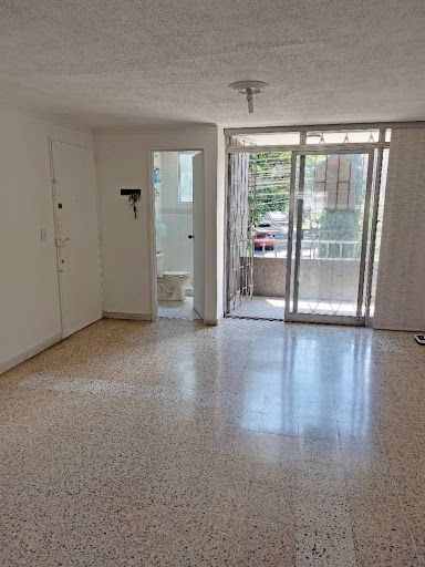 Apartamento en arriendo Antioquia Medellín Santa Teresita 120 m2 Habitaciones 3 Baños 3 Garajes 1 Precio $2900000