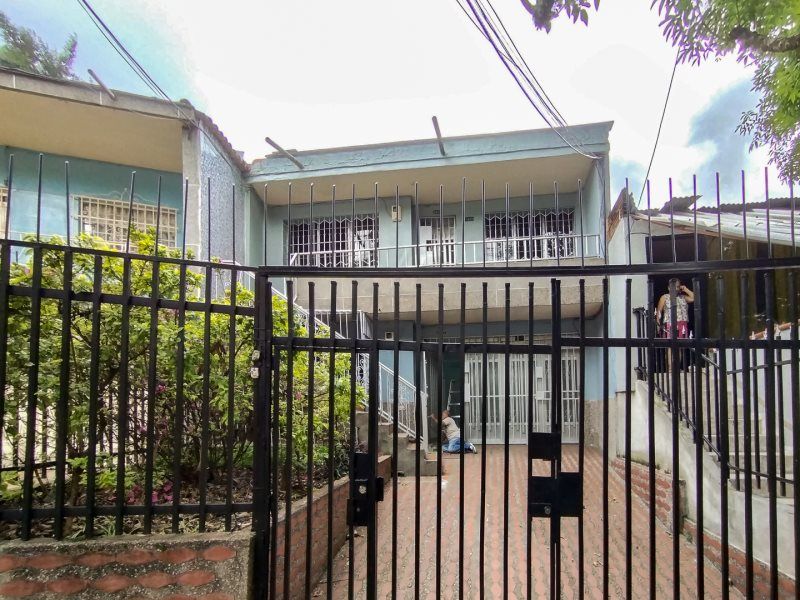 Casa en arriendo Antioquia Medellín El Pesebre 130 m2 Habitaciones 5 Baños 2 Garajes 0 Precio $2400000
