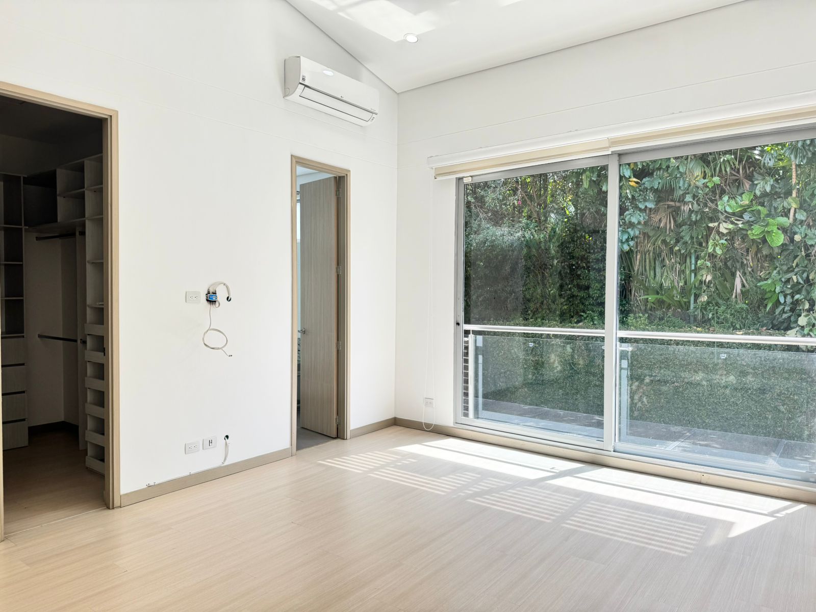 Casa en arriendo Antioquia Envigado Zúñiga 200 m2 Habitaciones 3 Baños 4 Garajes 2 Precio $11300000