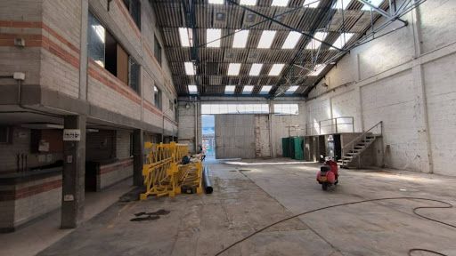 Bodega en venta Antioquia Medellín Trinidad 1335 m2 Habitaciones 0 Baños 2 Garajes 4 Precio $7800000