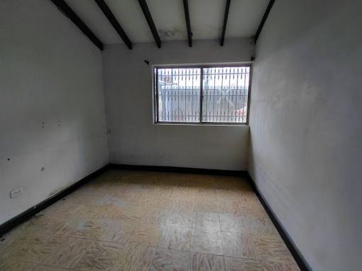 Casa en venta Valle Del Cauca Cali Ciudad Capri 163 m2 Habitaciones 3 Baños 2 Garajes 0 Precio $450000000