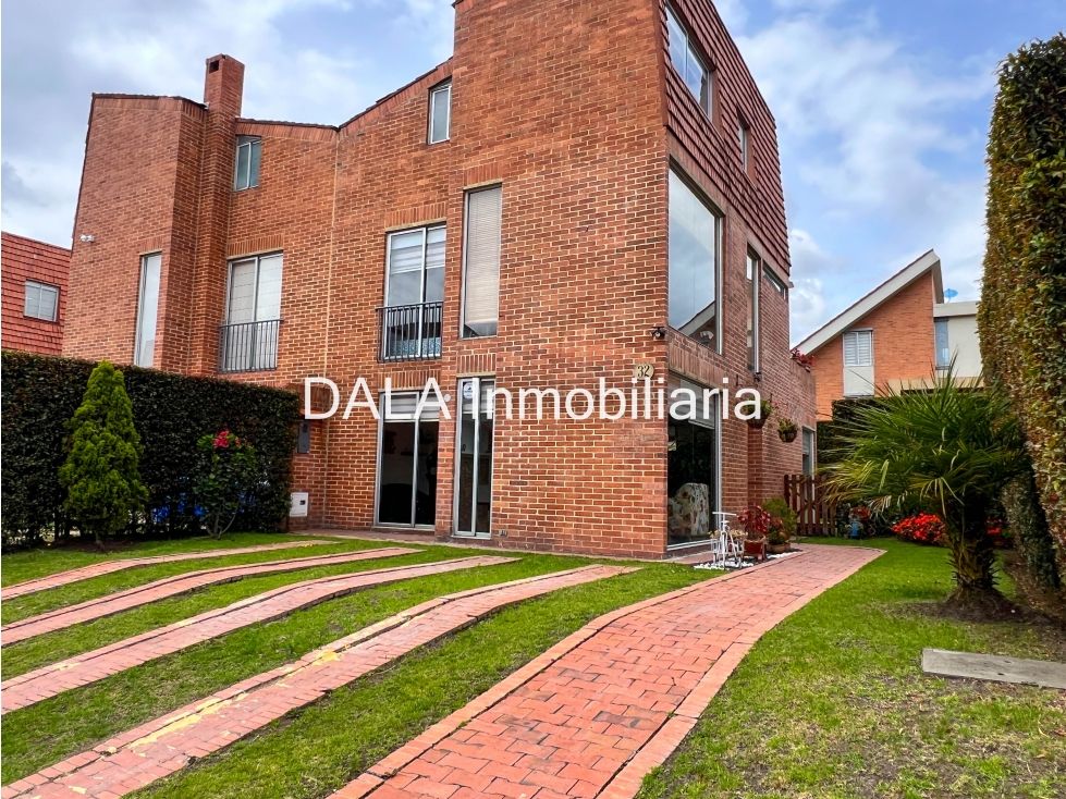 Casa en venta Cundinamarca Cajicá Calahorra 170 m2 Habitaciones 3 Baños 4 Garajes 2 Precio $889900000