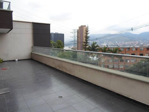 Apartamento en arriendo Antioquia Medellín Asomadera No2 157 m2 Habitaciones 3 Baños 2 Garajes 2 Precio $3500000