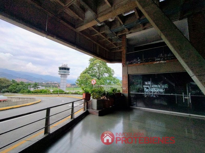 Local en arriendo o venta Antioquia Medellín Aeroparque Juan Pablo Ii 65 m2 Habitaciones 0 Baños 4 Garajes 0 Precio venta $450000000 Precio arriendo $3000000