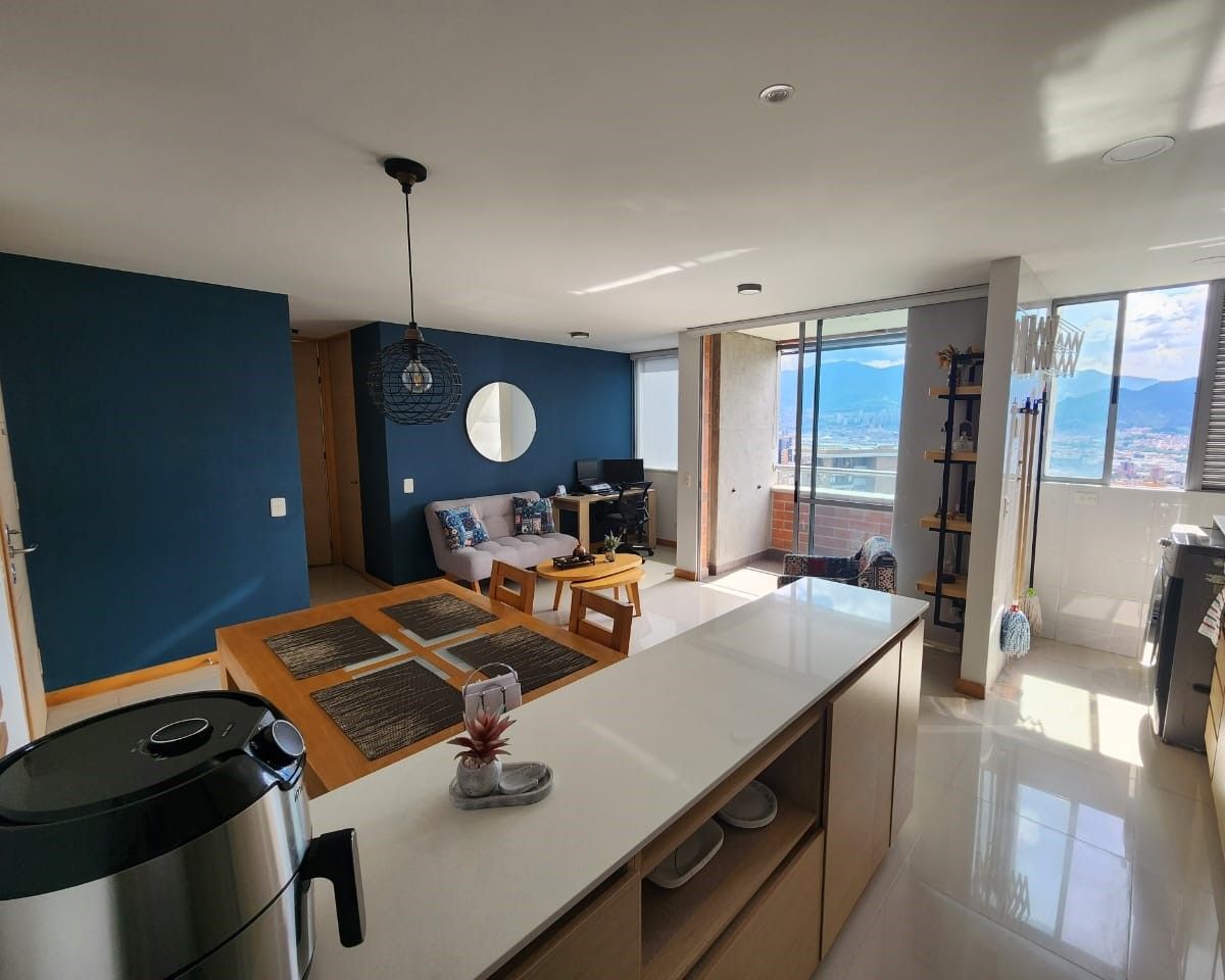 Apartamento en arriendo Antioquia Envigado El Esmeraldal 67 m2 Habitaciones 2 Baños 2 Garajes 1 Precio $3700000