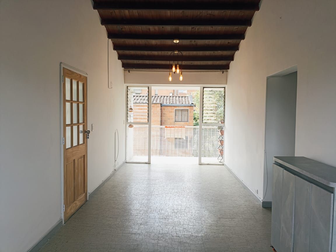 Apartamento en arriendo Antioquia Medellín Diego Echavarria 80 m2 Habitaciones 3 Baños 1 Garajes 1 Precio $2550000
