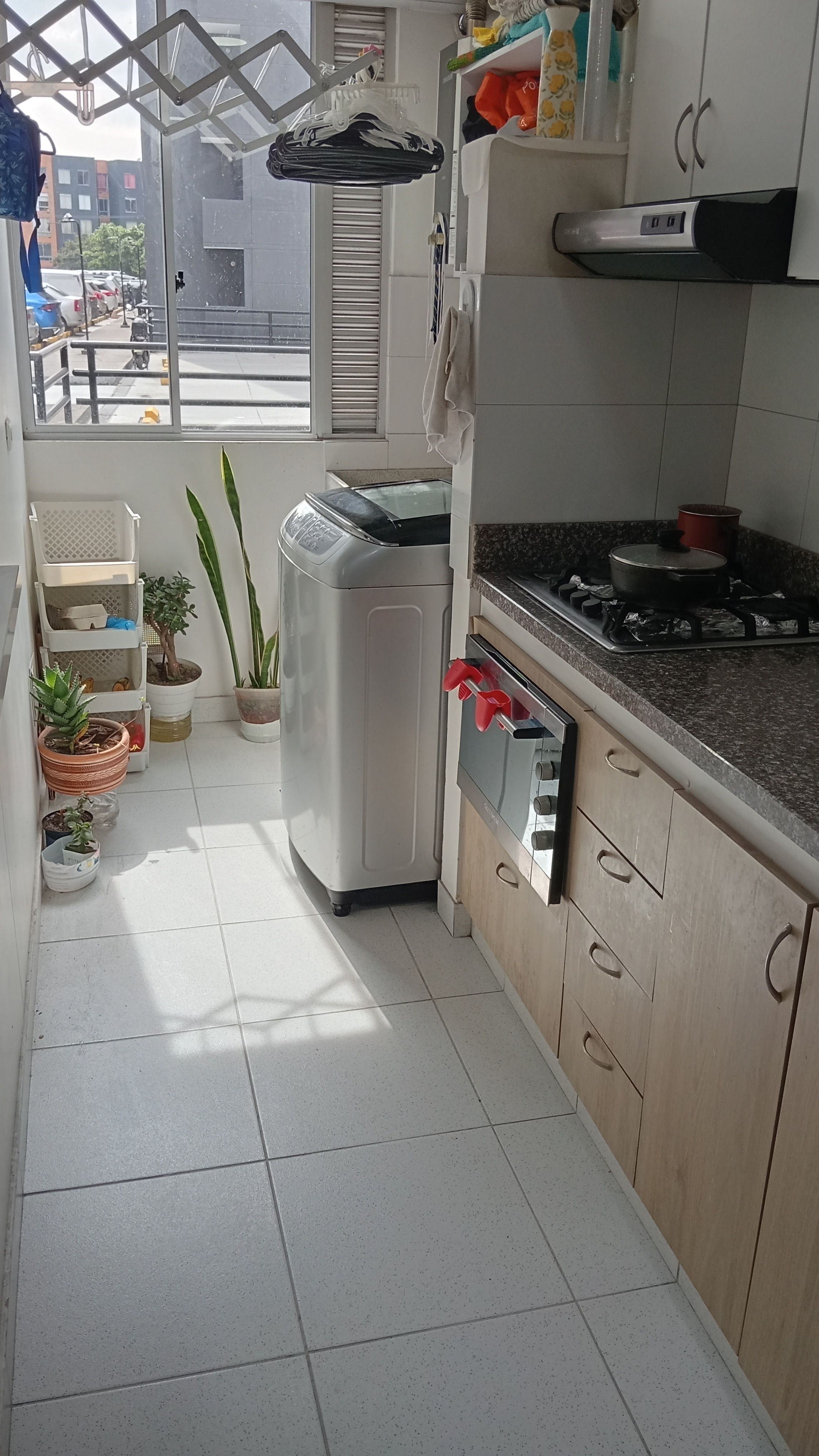 Apartamento en venta Cundinamarca Bogotá Ub Castilla Real 68 m2 Habitaciones 3 Baños 2 Garajes 1 Precio $400000000