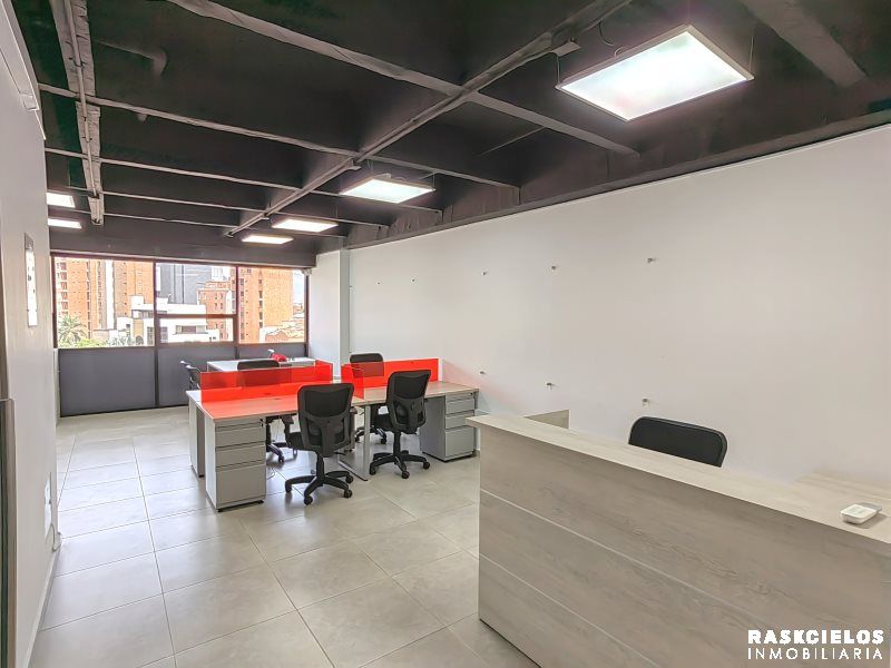 Oficina en arriendo Antioquia Medellín El Nogal- Los Almendros 50 m2 Habitaciones 0 Baños 1 Garajes 1 Precio $4300000