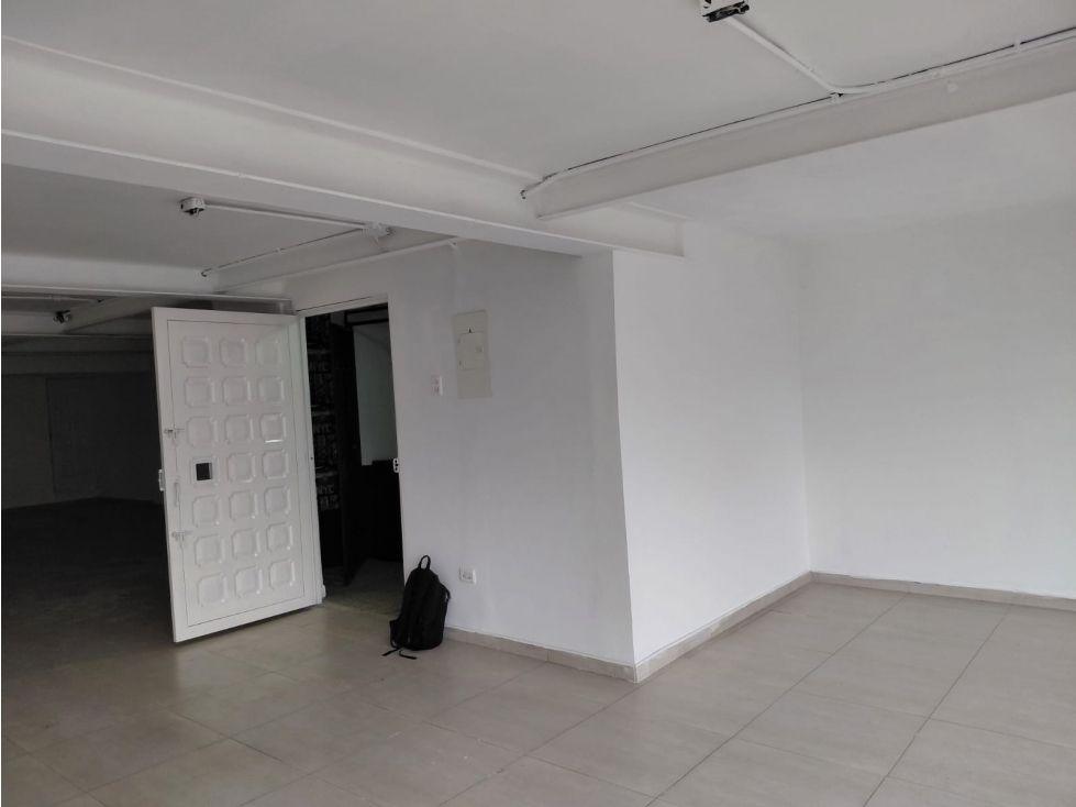 Local en arriendo Cundinamarca Bogotá La Estrada 130 m2 Habitaciones 0 Baños 1 Garajes 0 Precio $3500000