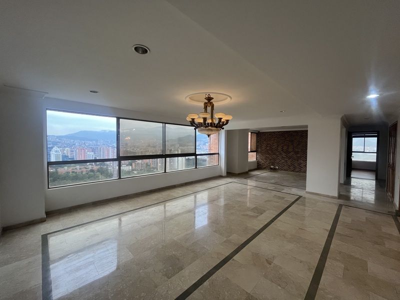Apartamento en arriendo Antioquia Medellín Manrique Oriental 250 m2 Habitaciones 3 Baños 5 Garajes 3 Precio $12000000