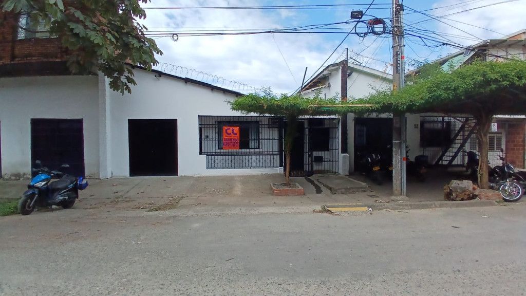 Bodega en arriendo Valle Del Cauca Cali Popular 320 m2 Habitaciones 0 Baños 2 Garajes 0 Precio $3500000