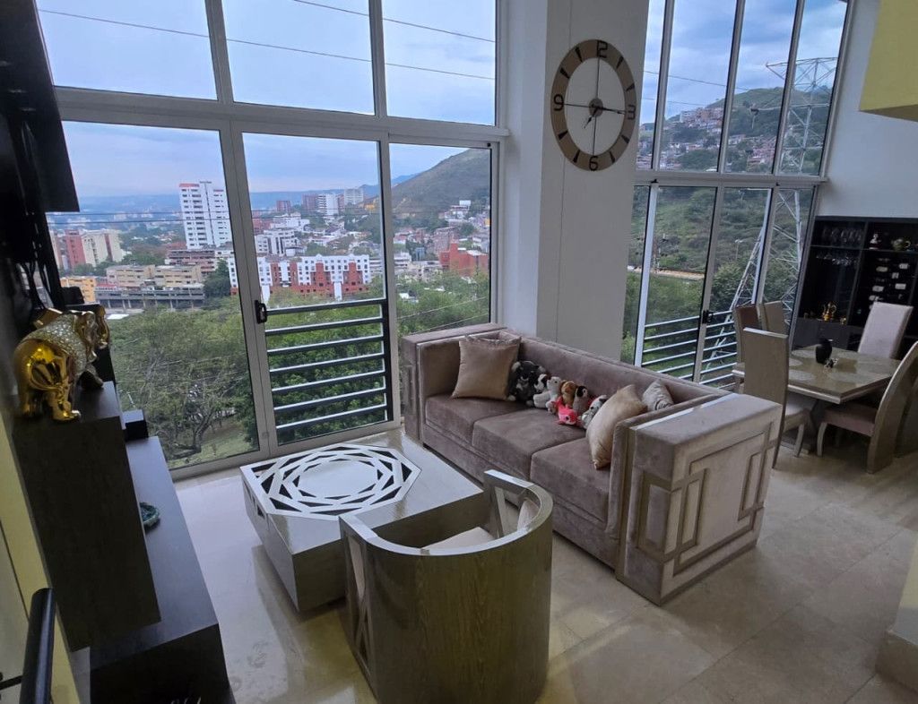 Apartamento en venta Valle Del Cauca Cali San Antonio 145 m2 Habitaciones 2 Baños 3 Garajes 2 Precio $1200000000