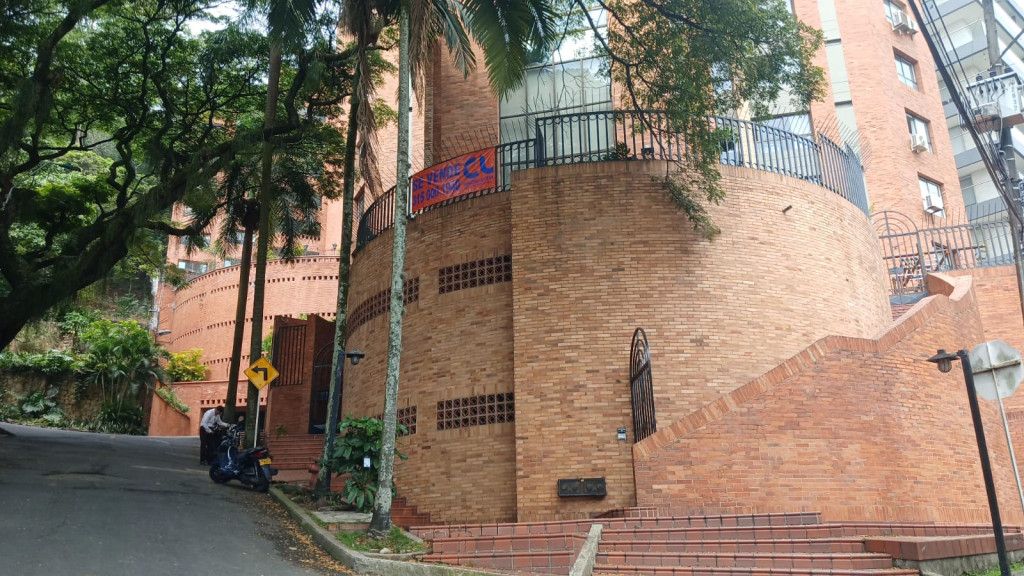 Apartamento en venta Valle Del Cauca Cali Juanambú 161 m2 Habitaciones 4 Baños 4 Garajes 2 Precio $1300000000