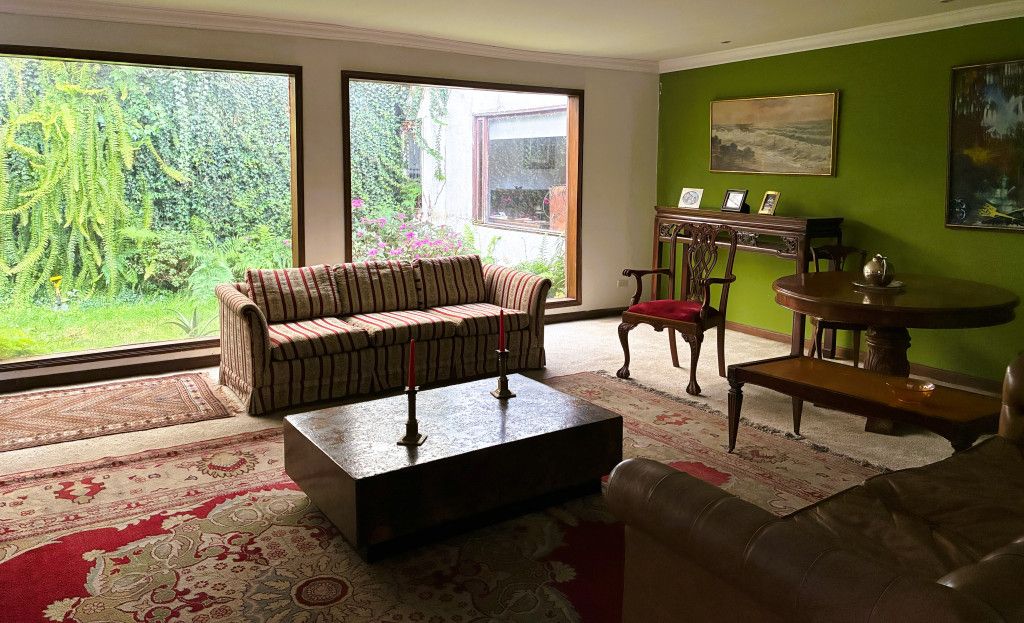 Casa en venta Cundinamarca Bogotá Molinos Norte 550 m2 Habitaciones 3 Baños 3 Garajes 2 Precio $2500000000