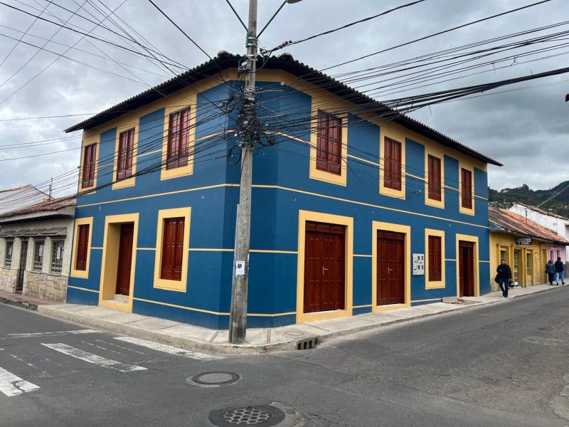 Local en arriendo Cundinamarca Zipaquirá Centro 100 m2 Habitaciones 0 Baños 1 Garajes 0 Precio $4400000
