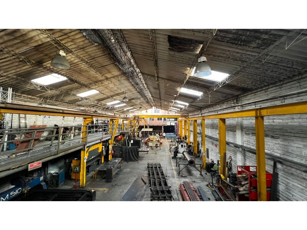 Bodega en venta Antioquia Itagüí Simón Bolívar 1363 m2 Habitaciones 0 Baños 10 Garajes 5 Precio $7100000000