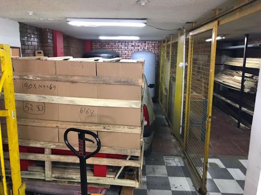 Edificio en venta Cundinamarca Bogotá Santa Barbara Occidental 1000 m2 Habitaciones 0 Baños 5 Garajes 3 Precio $2000000000