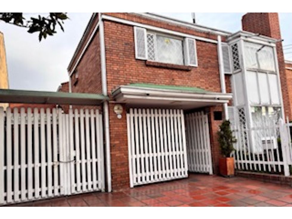 Casa en venta Cundinamarca Bogotá Niza 483 m2 Habitaciones 3 Baños 2 Garajes 2 Precio $1045000000