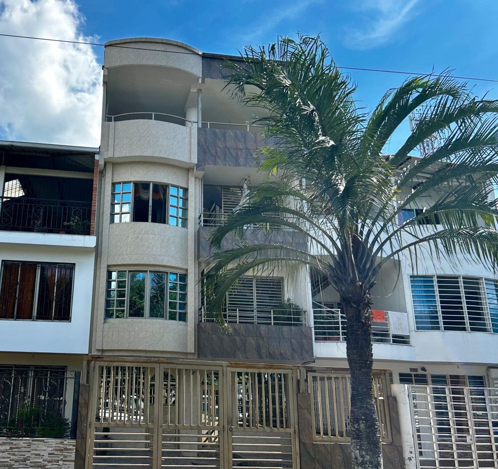 Edificio en venta Valle Del Cauca Cali Ciudad Real 364 m2 Habitaciones 9 Baños 8 Garajes 1 Precio $1050000000