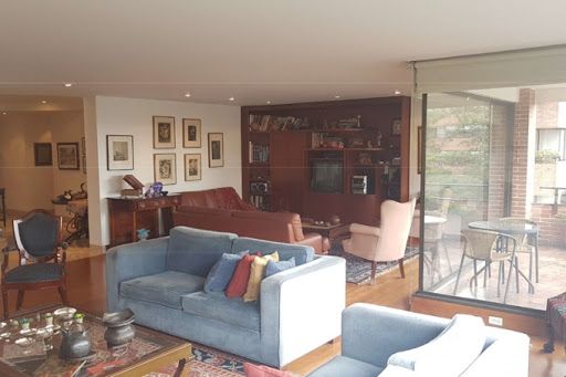 Apartamento en venta Cundinamarca Bogotá Santa Barbara Occidental 325 m2 Habitaciones 3 Baños 4 Garajes 2 Precio $2300000000