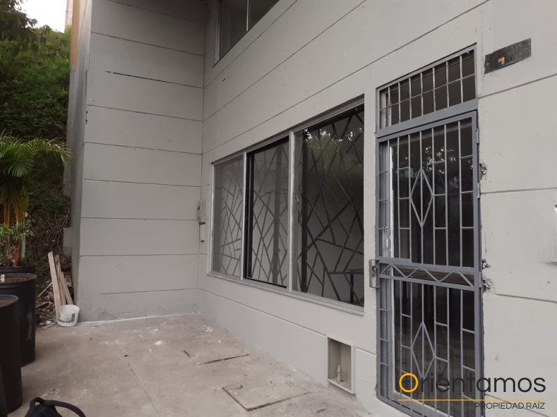 Local en arriendo Antioquia La Estrella San Agustín 125 m2 Habitaciones 0 Baños 3 Garajes 0 Precio $8000000