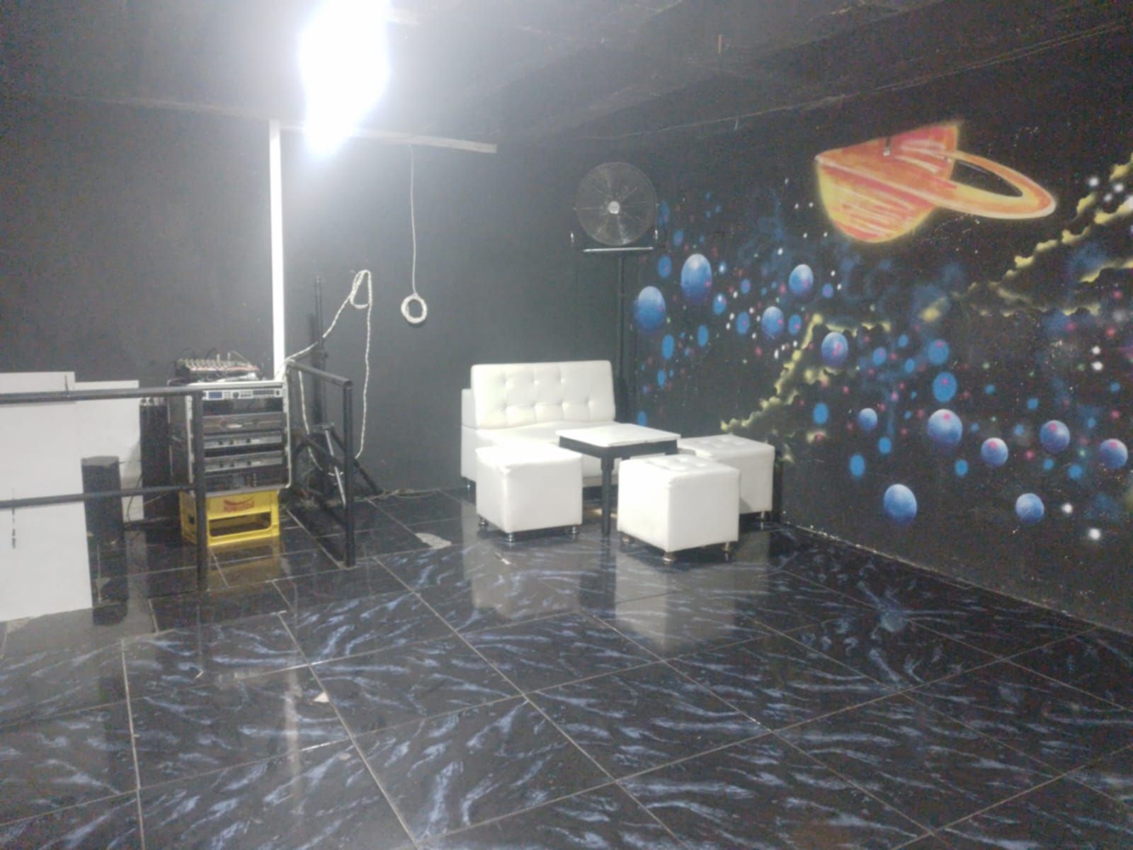 Bodega en arriendo Antioquia La Estrella San Agustín 210 m2 Habitaciones 0 Baños 2 Garajes 1 Precio $9300000