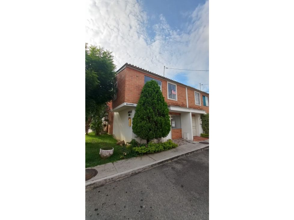 Casa en arriendo Santander Girón Ub San Jorge Et Ii 75 m2 Habitaciones 3 Baños 2 Garajes 1 Precio $1400000