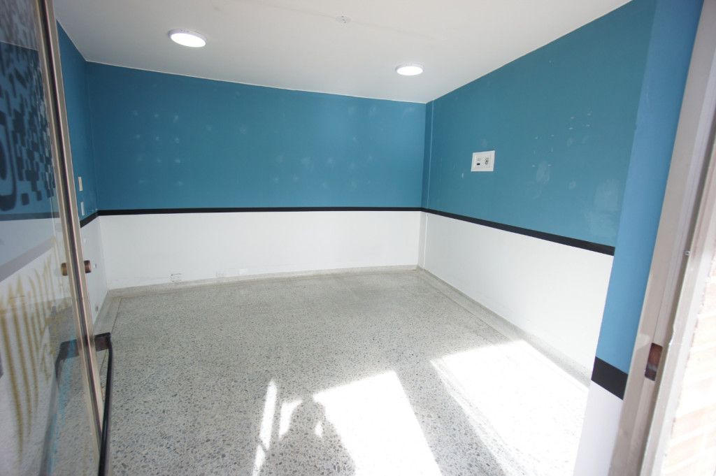 Local en arriendo Cundinamarca Bogotá Lago Gaitan 15 m2 Habitaciones 0 Baños 1 Garajes 0 Precio $1312000