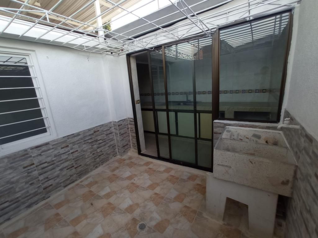 Apartamento en arriendo Valle Del Cauca Cali Villa Del Lago 60 m2 Habitaciones 3 Baños 1 Garajes 0 Precio $700000