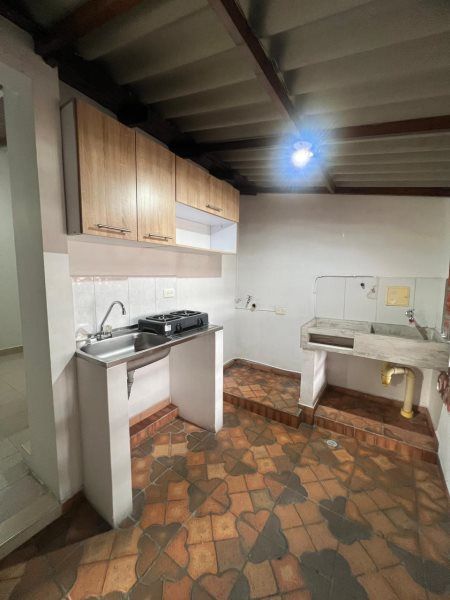 Apartaestudio en arriendo Antioquia Itagüí Samaria Robles Del Sur 40 m2 Habitaciones 1 Baños 1 Garajes 0 Precio $1200000