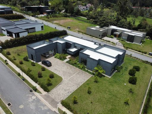 Casa en venta Antioquia El Retiro El Retiro 375 m2 Habitaciones 3 Baños 4 Garajes 8 Precio $3950000000